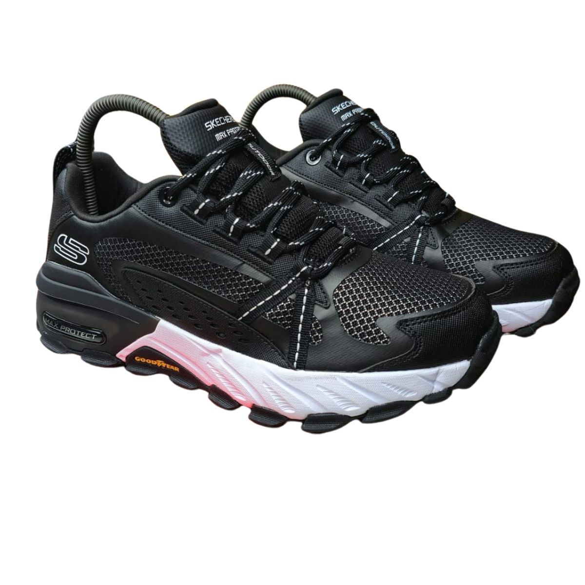 Comprar Zapatillas Skechers Max Protect Goodyear para Hombre Si estás buscando Comprar zapatillas Skechers Max Protect Goodyear para hombre, has llegado al lugar correcto. En Onlineshoppingcenterg, te ofrecemos toda la información que necesitas para tomar la mejor decisión de compra. Estas zapatillas son ideales para quienes buscan comodidad, durabilidad y un diseño moderno. A continuación, te contamos todo lo que debes saber sobre las zapatillas Skechers Max Protect Goodyear.  ¿Por qué elegir las zapatillas Skechers Max Protect Goodyear? Las zapatillas Skechers Max Protect Goodyear están diseñadas para hombres que buscan un calzado resistente y cómodo. Con tecnología Goodyear, estas zapatillas ofrecen una suela duradera que se adapta a todo tipo de superficies. Además, su diseño ergonómico las hace perfectas para uso diario, deportivo o casual.    Características principales Materiales de alta calidad: Las zapatillas Skechers Max Protect Goodyear están hechas con materiales resistentes que garantizan larga duración.  Suela antideslizante: La suela con tecnología Goodyear proporciona un excelente agarre en cualquier superficie.  Amortiguación cómoda: Su diseño incluye una plantilla acolchada que ofrece máximo confort durante todo el día.  Diseño moderno: Disponibles en colores como negro, azul, blanco, gris y rojo, estas zapatillas combinan con cualquier estilo.  Colores disponibles Las zapatillas Skechers Max Protect Goodyear vienen en una variedad de colores para que elijas el que más te guste:  Negras: Ideales para un look clásico y elegante.  Azules: Perfectas para un estilo fresco y moderno.  Blancas: Combinan con todo y son ideales para el verano.  Grises: Un tono neutro que se adapta a cualquier ocasión.  Rojas: Para quienes buscan un toque de color en su calzado.  Negras y blancas: Un diseño atemporal que nunca pasa de moda.  Beneficios de las zapatillas Skechers Max Protect Goodyear Estas zapatillas no solo son estéticamente atractivas, sino que también ofrecen múltiples beneficios:  Durabilidad: Gracias a la tecnología Goodyear, las suelas son resistentes al desgaste, lo que las hace perfectas para uso intensivo.  Confort: La amortiguación avanzada reduce la fatiga en los pies, incluso después de horas de uso.  Versatilidad: Puedes usarlas para caminar, hacer deporte o simplemente para un look casual.  Estilo moderno: Su diseño combina funcionalidad con tendencias actuales, lo que las convierte en una opción popular entre hombres de todas las edades.  ¿Dónde comprar zapatillas Skechers Max Protect Goodyear? En Onlineshoppingcenterg, encontrarás las zapatillas Skechers Max Protect Goodyear al mejor precio. Ofrecemos ofertas exclusivas y envíos rápidos para que recibas tu calzado en poco tiempo. Además, contamos con una garantía de satisfacción para que compres con total confianza.  Precios y ofertas El precio de las zapatillas Skechers Max Protect Goodyear varía según el color y la talla. En nuestra tienda, encontrarás opciones económicas sin sacrificar la calidad. ¡Aprovecha nuestras promociones de 2025 y consigue tus zapatillas al mejor precio!  ¿Por qué comprar en Onlineshoppingcenterg? Productos auténticos: Garantizamos que todas nuestras zapatillas Skechers Max Protect Goodyear son de alta calidad.  Atención al cliente: Nuestro equipo está disponible para resolver cualquier duda antes y después de tu compra.  Envíos rápidos: Recibe tus zapatillas en la comodidad de tu hogar en tiempo récord.  Pagos seguros: Ofrecemos múltiples métodos de pago para que elijas el que más te convenga.  ¿Cómo elegir la talla correcta? Para asegurarte de que tus zapatillas Skechers Max Protect Goodyear te queden perfectas, sigue estos consejos:  Mide tu pie desde el talón hasta la punta del dedo más largo.  Consulta nuestra guía de tallas disponible en la página del producto.  Si tienes dudas, contáctanos y te ayudaremos a elegir la talla adecuada.  ¿Cómo cuidar tus zapatillas Skechers Max Protect Goodyear? Para mantener tus zapatillas Skechers Max Protect Goodyear en perfecto estado, sigue estos consejos:  Limpia la superficie con un paño húmedo y jabón suave.  Evita exponerlas a altas temperaturas o humedad extrema.  Guarda tus zapatillas en un lugar fresco y seco cuando no las uses.  Usa un protector de calzado para mantener su aspecto como nuevo.  Reseñas de clientes Nuestros clientes están encantados con sus zapatillas Skechers Max Protect Goodyear. Aquí algunas de sus opiniones:  "Son las zapatillas más cómodas que he usado. Las uso para caminar y hacer deporte, y nunca me han defraudado."  "El diseño es increíble y la calidad es excelente. Las recomiendo 100%."  "Compré las negras y blancas, y son perfectas para cualquier ocasión. Además, el envío fue super rápido."  Preguntas frecuentes ¿Son aptas para correr? Sí, las zapatillas Skechers Max Protect Goodyear son ideales para correr gracias a su suela antideslizante y su amortiguación cómoda.  ¿Tienen garantía? Sí, todas nuestras zapatillas cuentan con garantía de calidad. Si encuentras algún defecto, contáctanos y te ayudaremos.  ¿Hacen envíos internacionales? Sí, en Onlineshoppingcenterg realizamos envíos a todo el mundo. Consulta los costos y tiempos de entrega en nuestra página de envíos.  ¡Haz tu pedido hoy mismo! No esperes más para tener tus zapatillas Skechers Max Protect Goodyear. Visita Onlineshoppingcenterg, elige tu color y talla favoritos, y disfruta de la mejor calidad al mejor precio. ¡Tu comodidad y estilo están a solo un clic de distancia!